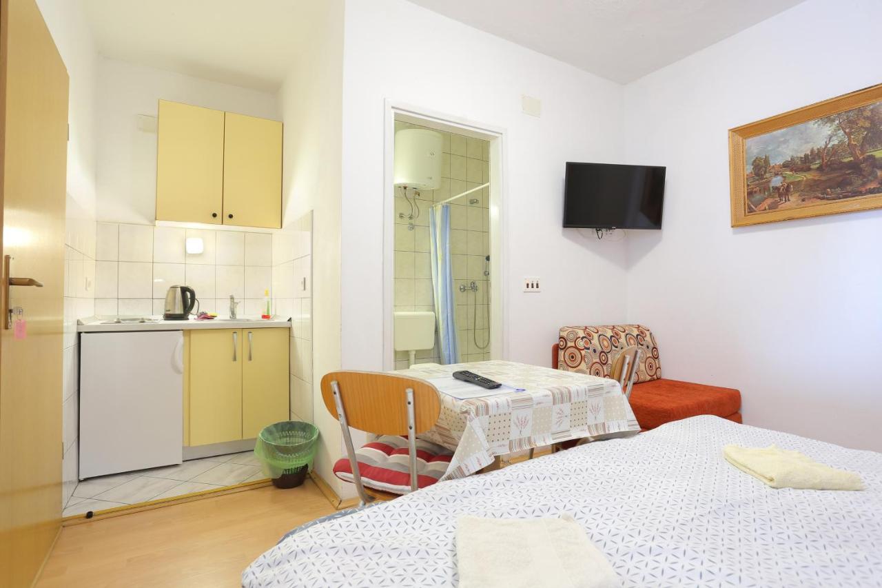 Apartments With A Parking Space Tucepi, Makarska - 2676 Exterior foto
