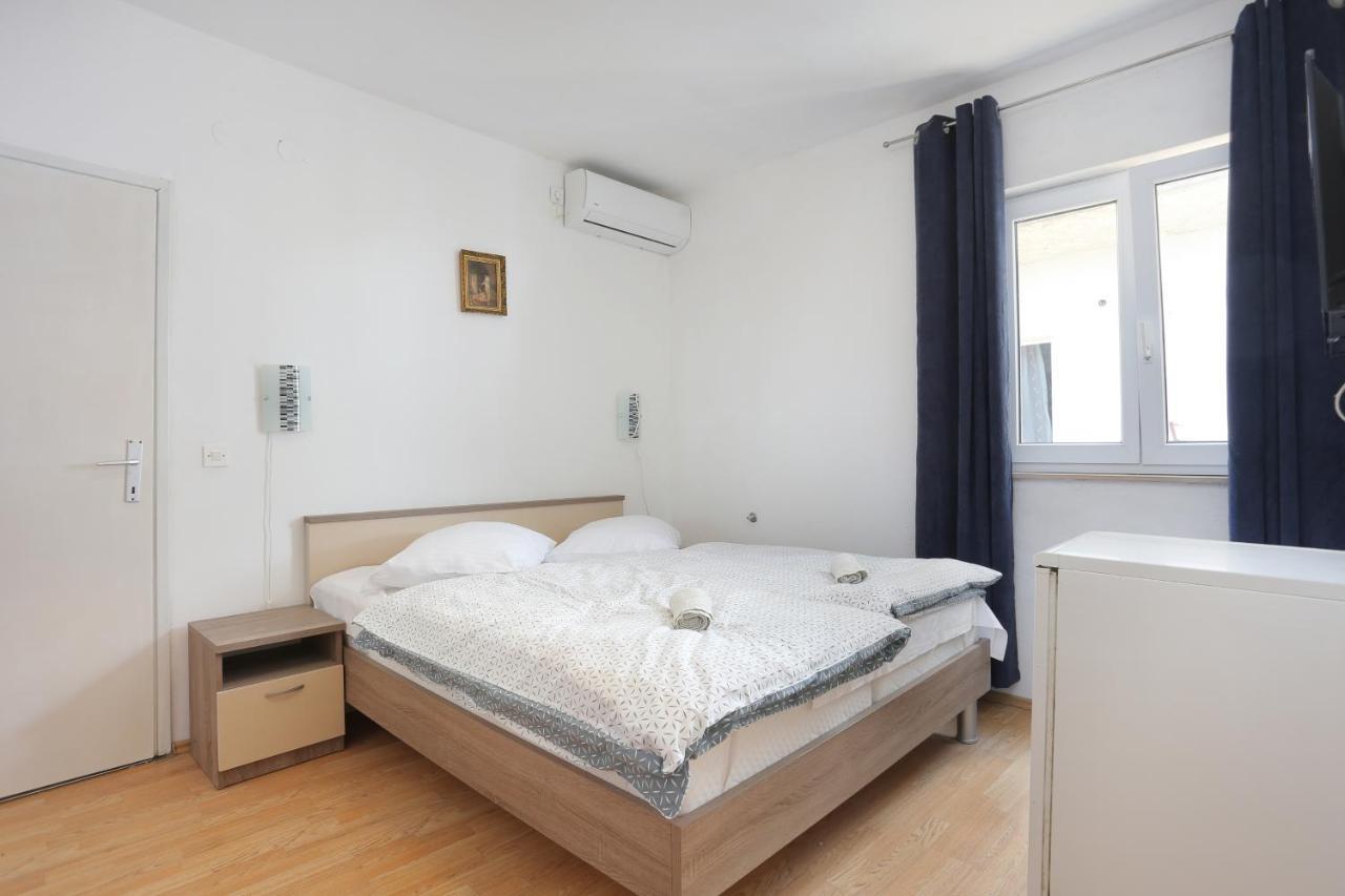 Apartments With A Parking Space Tucepi, Makarska - 2676 Exterior foto